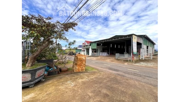 Cần Bán Nhà 413m², 240m² Đất Ở, Mặt Đường Nhựa 8m, 4 Phòng Ngủ